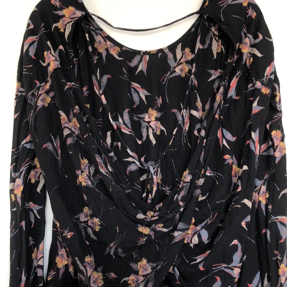 Flash sale 🔥 Free People open back long sleeve! - Picture 2 of 5